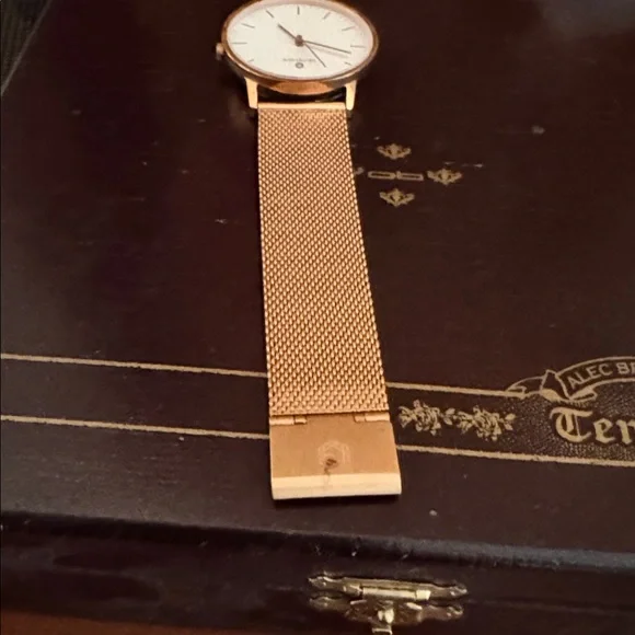 Men's Gold and White Watch - Picture 5 of 5